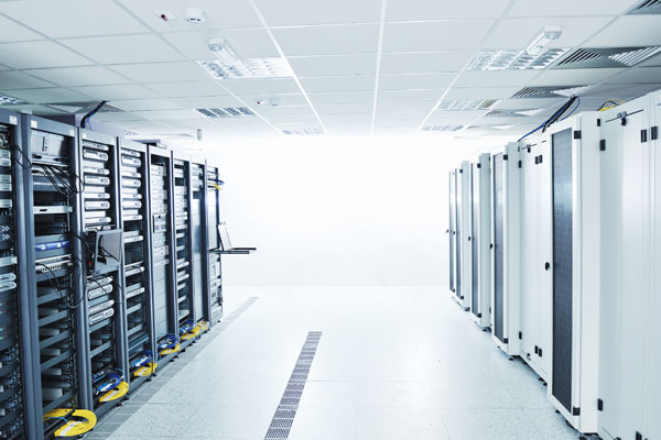 hosting-split-image1