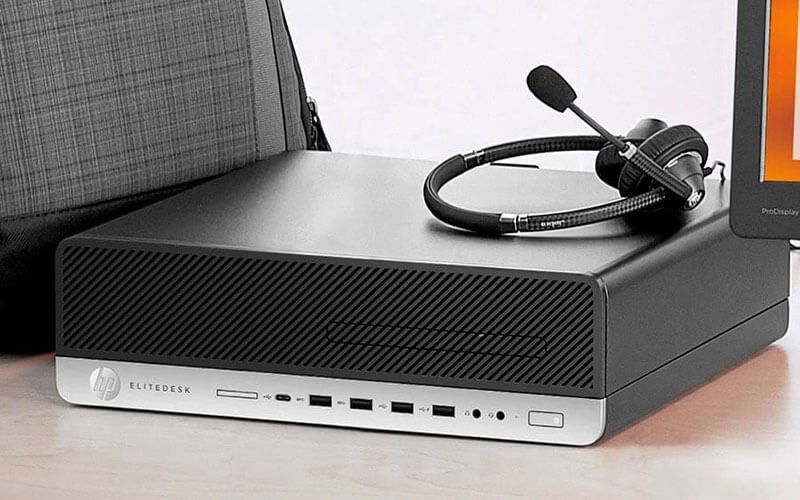 HP small form factor PC on desk